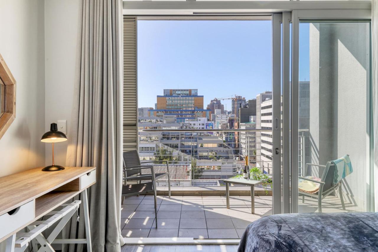 Backup-Powered Colourfull City Balcony Apartment Cape Town Eksteriør bilde