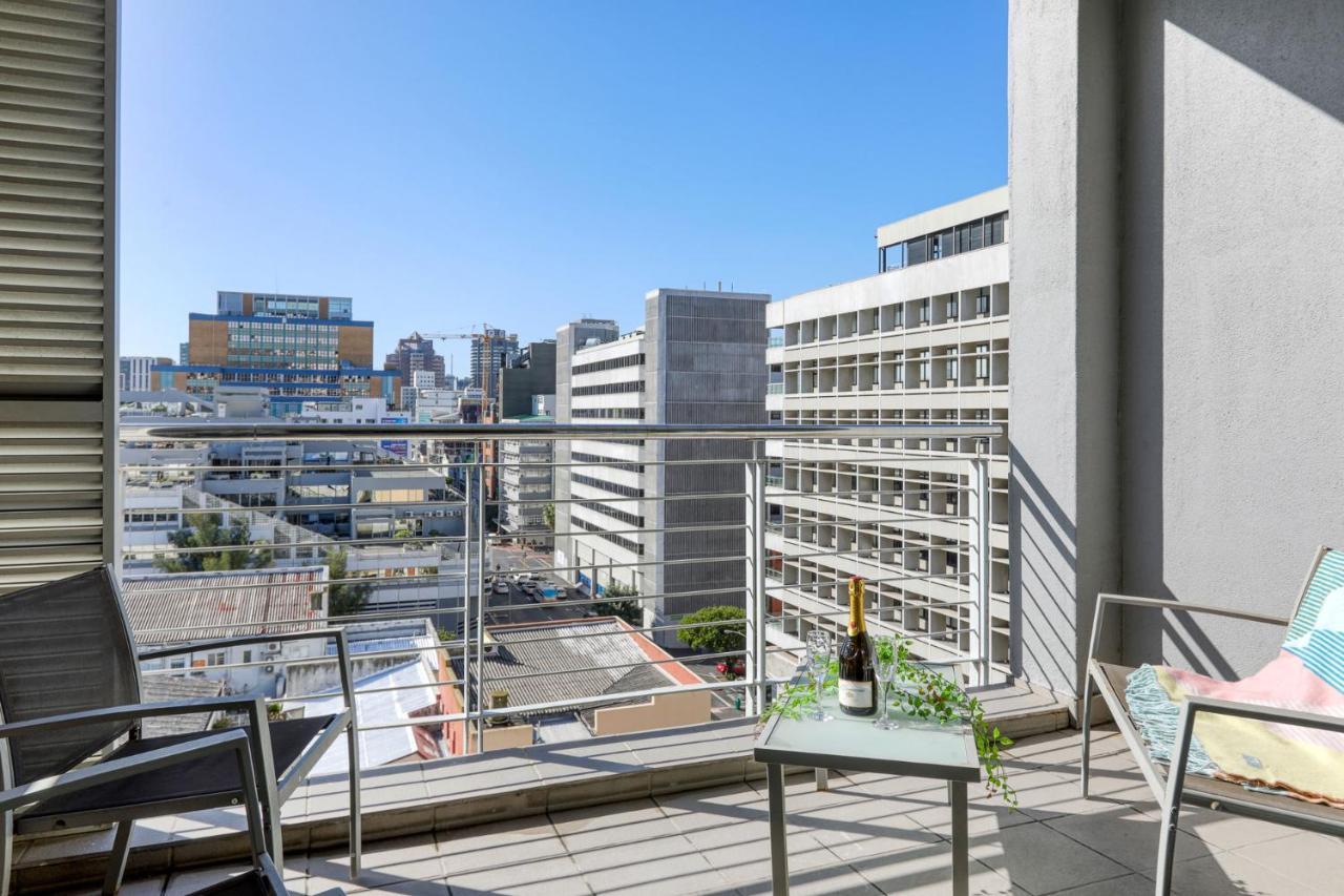Backup-Powered Colourfull City Balcony Apartment Cape Town Eksteriør bilde