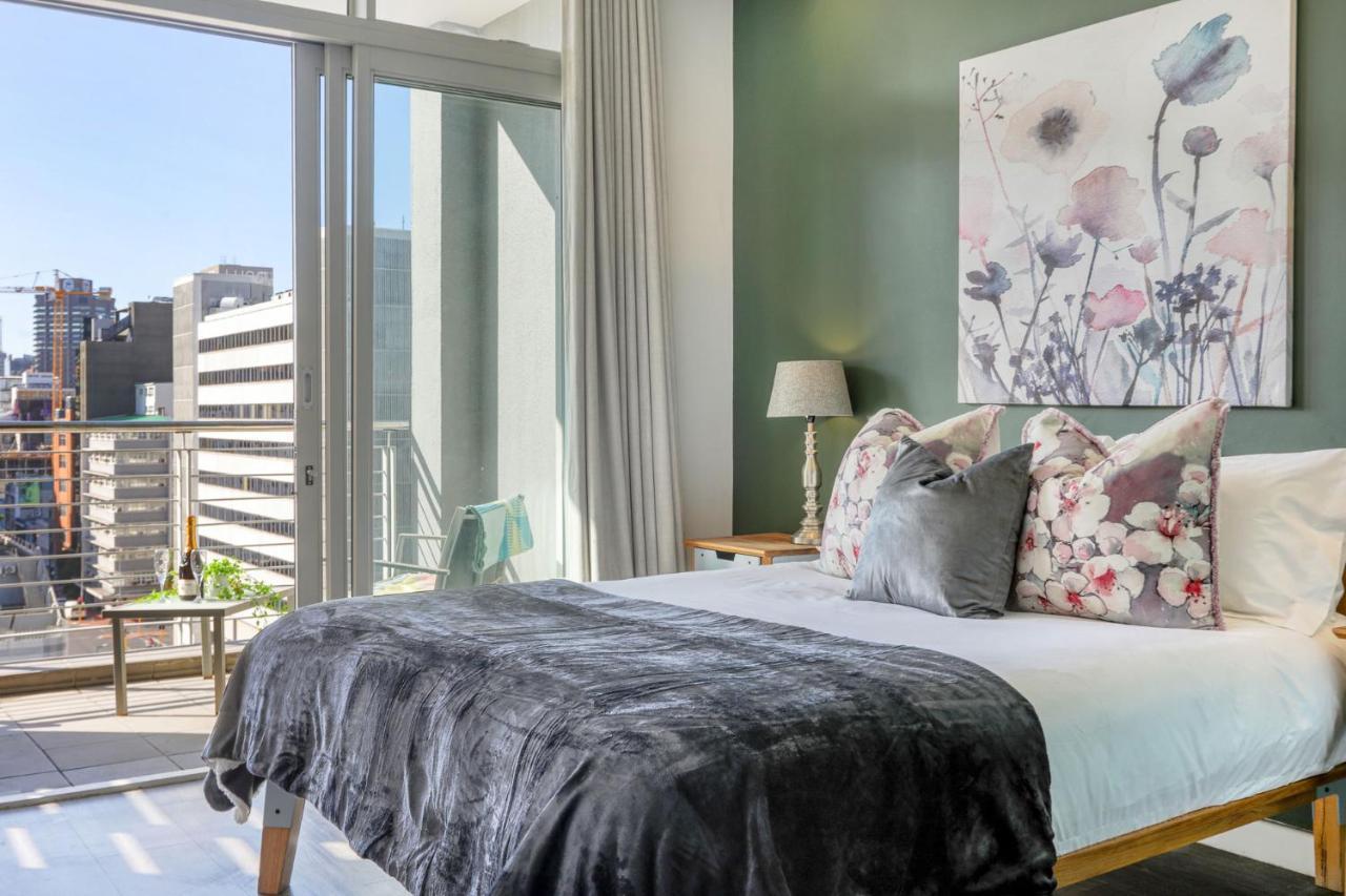 Backup-Powered Colourfull City Balcony Apartment Cape Town Eksteriør bilde