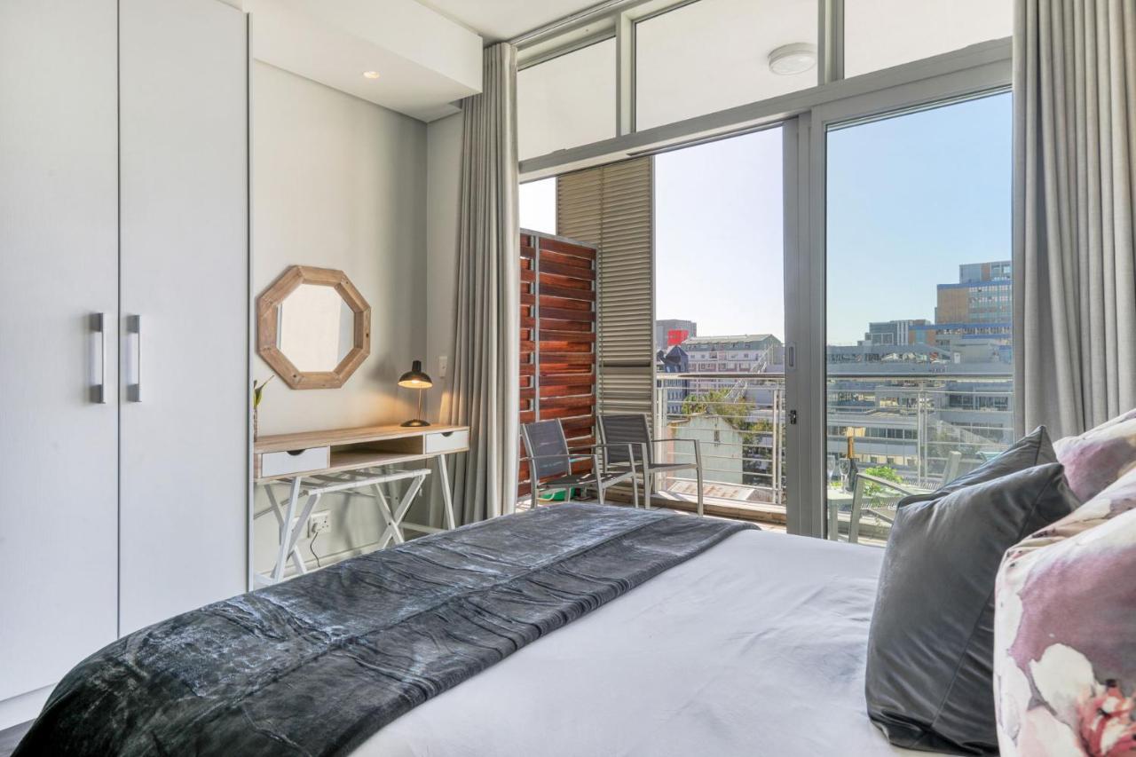 Backup-Powered Colourfull City Balcony Apartment Cape Town Eksteriør bilde