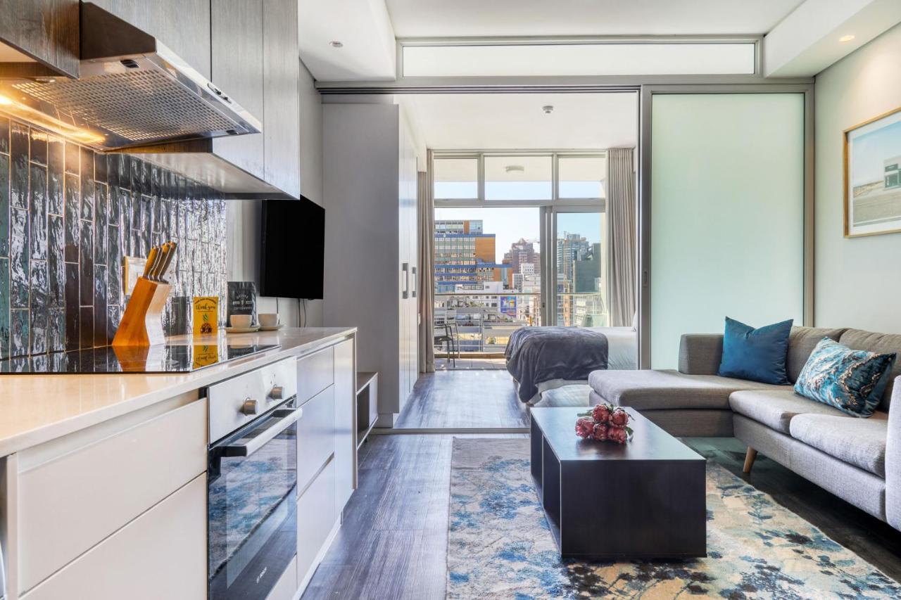 Backup-Powered Colourfull City Balcony Apartment Cape Town Eksteriør bilde