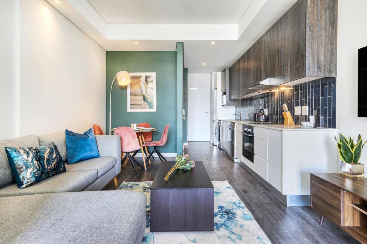 Backup-Powered Colourfull City Balcony Apartment Cape Town Eksteriør bilde