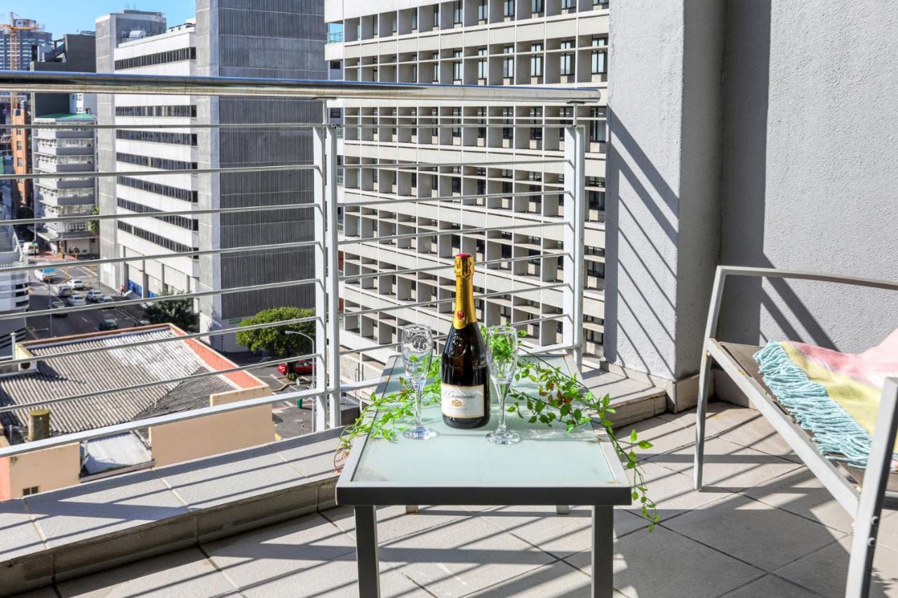 Backup-Powered Colourfull City Balcony Apartment Cape Town Eksteriør bilde