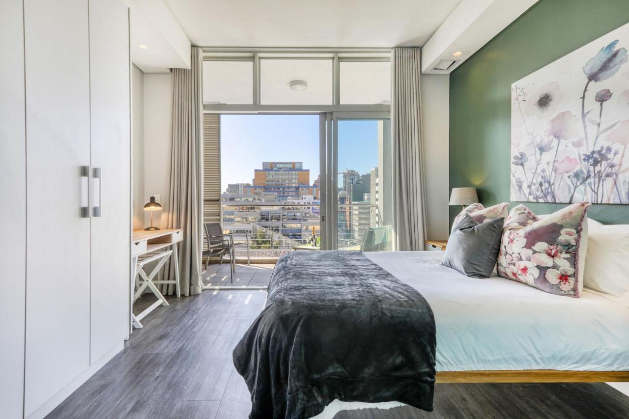 Backup-Powered Colourfull City Balcony Apartment Cape Town Eksteriør bilde